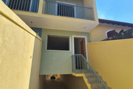 Sobrado à venda com 3 quartos, sendo 1 suíte, em Vila Gomes, São Paulo, SP
