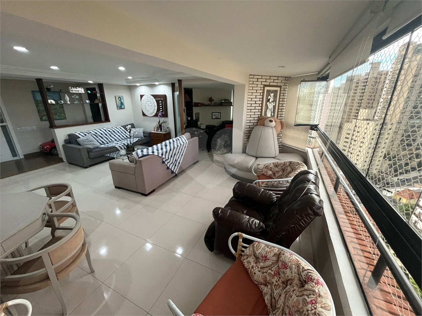 Apartamento para alugar com 4 suítes em Santana, São Paulo, SP