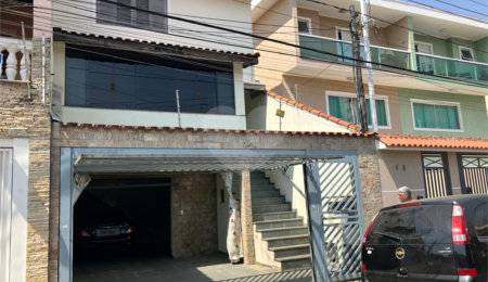 Sobrado à venda com 3 quartos, sendo 1 suíte,  em Vila Mazzei, São Paulo, SP
