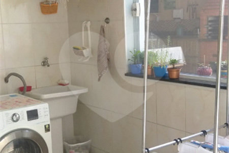 Casa à venda ou para alugar com 3 quartos, sendo 1 suíte, em Parque das Colinas, Valinhos, SP