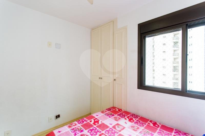 Apartamento à venda com 2 quartos, sendo 1 suíte, em Moema, São Paulo, SP