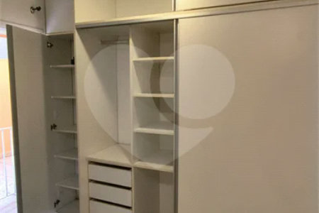 Apartamento à venda com 2 quartos, sendo 1 suíte, no Centro, Vinhedo, SP