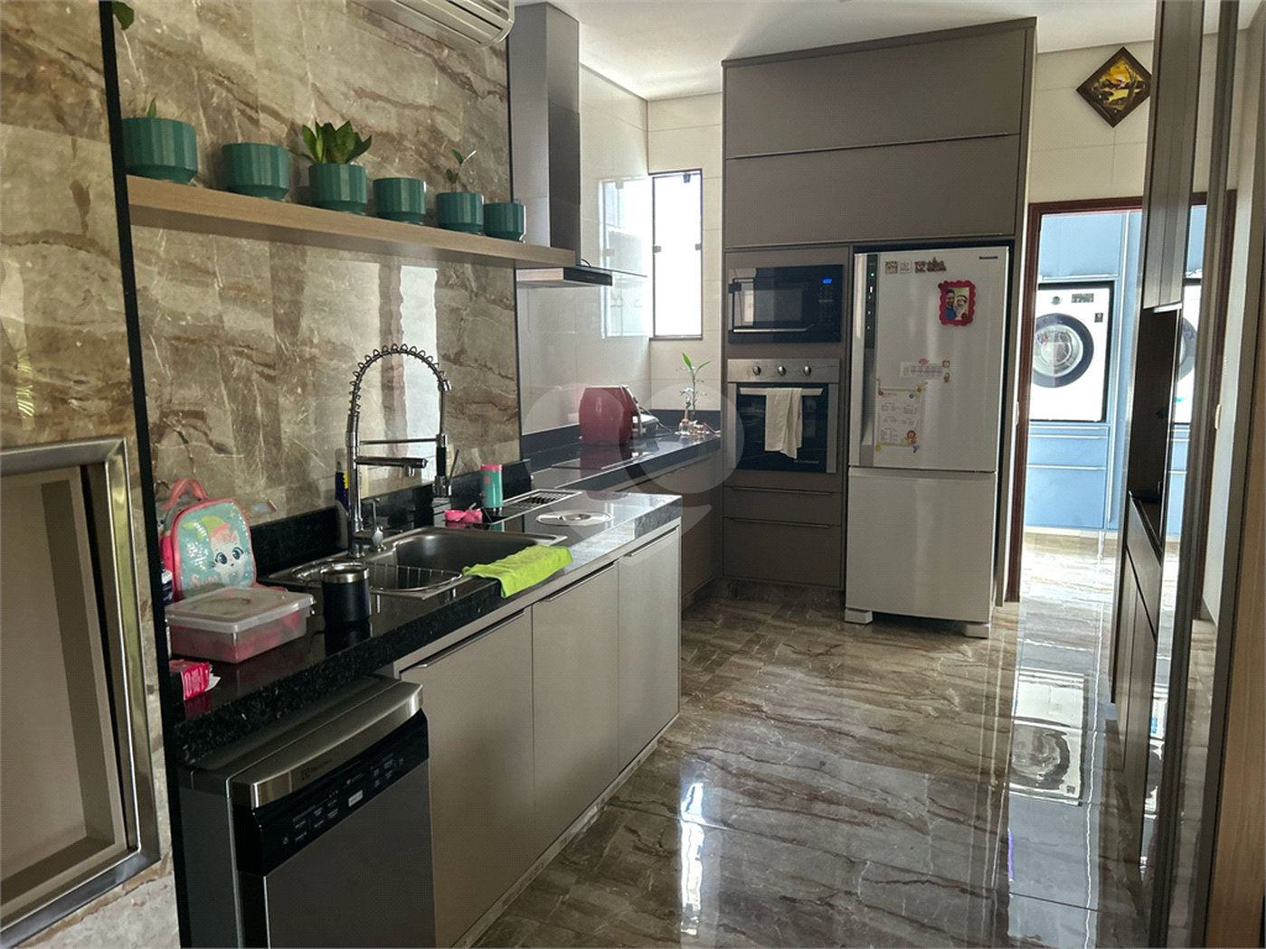 Casa à venda com 3 quartos, sendo 2 suítes, em Jardim de Cresci, São Carlos, SP