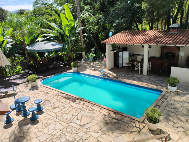Casa à venda com 8 quartos, sendo 5 suítes,  no condomínio Alpes de Mairiporã, Mairiporã - SP