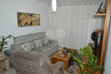 Casa à venda com 3 quartos, sendo 1 suíte, em Jardim Prudência, São Paulo, SP