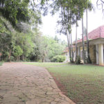 Casa à venda com 4 quartos, sendo 2 suítes,  no condomínio Chácara Flora, São Paulo - SP