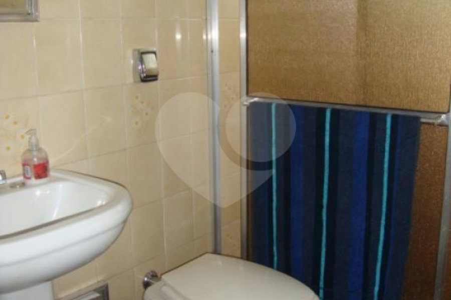Sobrado à venda com 3 quartos, sendo 1 suíte, em Parada Inglesa, São Paulo, SP