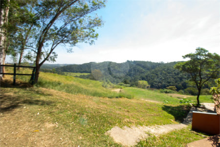 Fazenda para alugar com 3 quartos em Cristal, Mairinque, SP