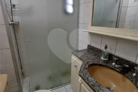 Apartamento à venda com 3 quartos, sendo 1 suíte, em Vila Monumento, São Paulo, SP