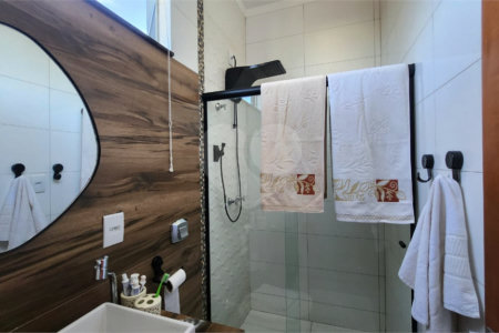 Casa à venda com 3 quartos, sendo 2 suítes, em Residencial Village Damha, Araraquara, SP