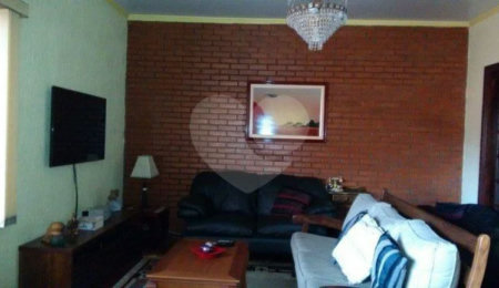 Casa Térrea à venda com 3 quartos, sendo 2 suítes,  em Jaraguá, São Paulo, SP