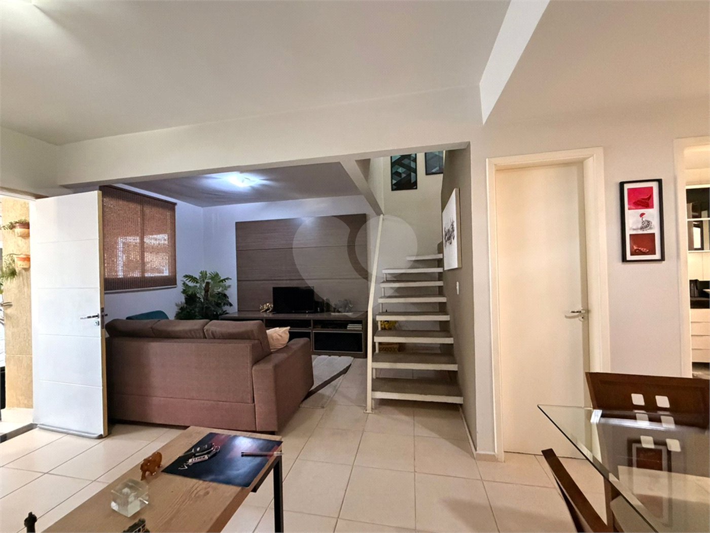 Casa à venda com 3 quartos, sendo 1 suíte, no condomínio Village Sarriá, Sorocaba - SP