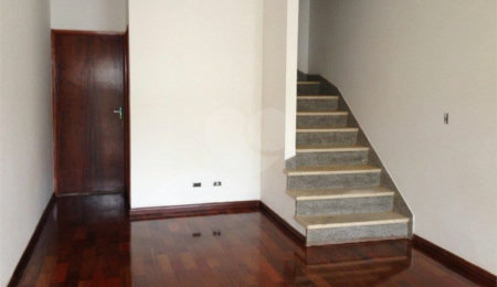 Sobrado à venda com 4 quartos, sendo 1 suíte, em Imirim, São Paulo, SP