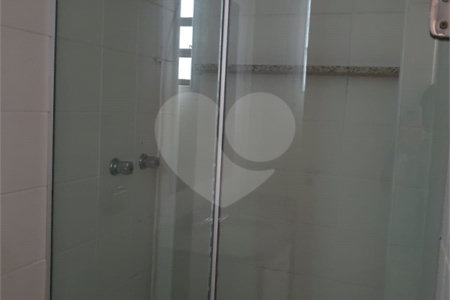 Casa à venda com 2 quartos, sendo 1 suíte,  no condomínio Flamboyant, São Paulo - SP