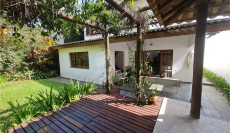 Sobrado à venda com 4 quartos, sendo 1 suíte,  em Granja Julieta, São Paulo, SP