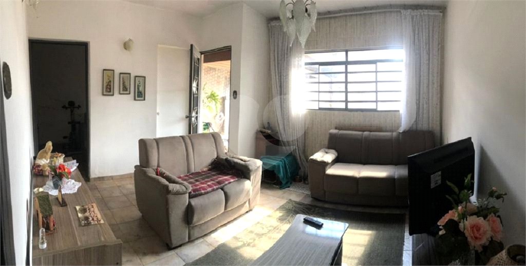 Casa Térrea à venda com 4 quartos em Vila Medeiros, São Paulo, SP
