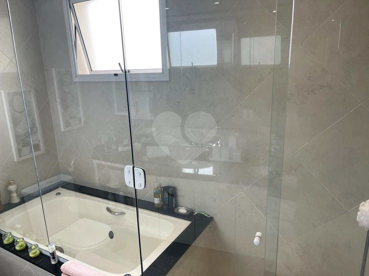 Apartamento à venda com 3 suítes em Vila Gertrudes, São Paulo, SP