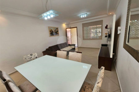Casa à venda com 3 suítes em Vila Carrão, São Paulo, SP