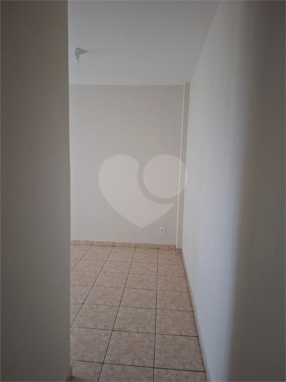 Apartamento à venda com 2 quartos em Parque Maria Domitila, São Paulo, SP