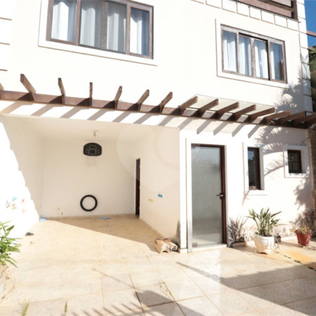 Casa à venda com 4 quartos, sendo 1 suíte, em Jardim Villaça, São Roque, SP