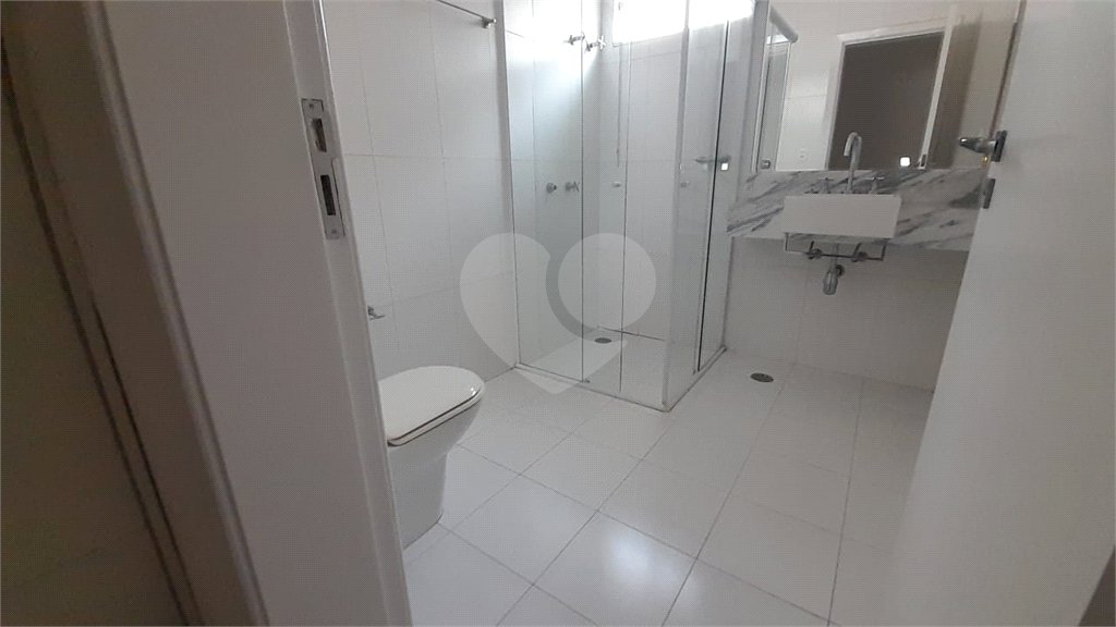 Sobrado à venda com 6 quartos, sendo 5 suítes, no Centro, São Bernardo do Campo, SP