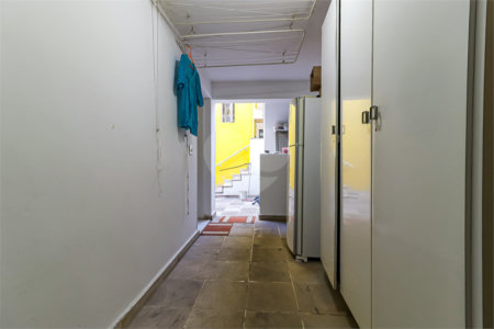 Casa à venda com 3 quartos, sendo 1 suíte, em Mirandópolis, São Paulo, SP
