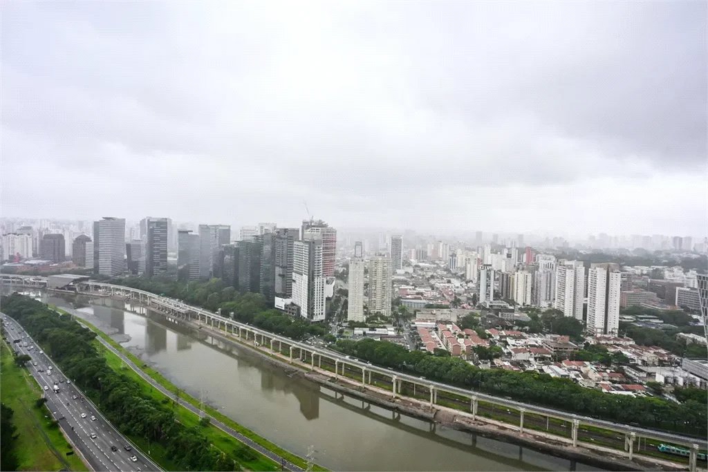 Apartamento à venda com 3 suítes, em Jardim Fonte do Morumbi, São Paulo, SP
