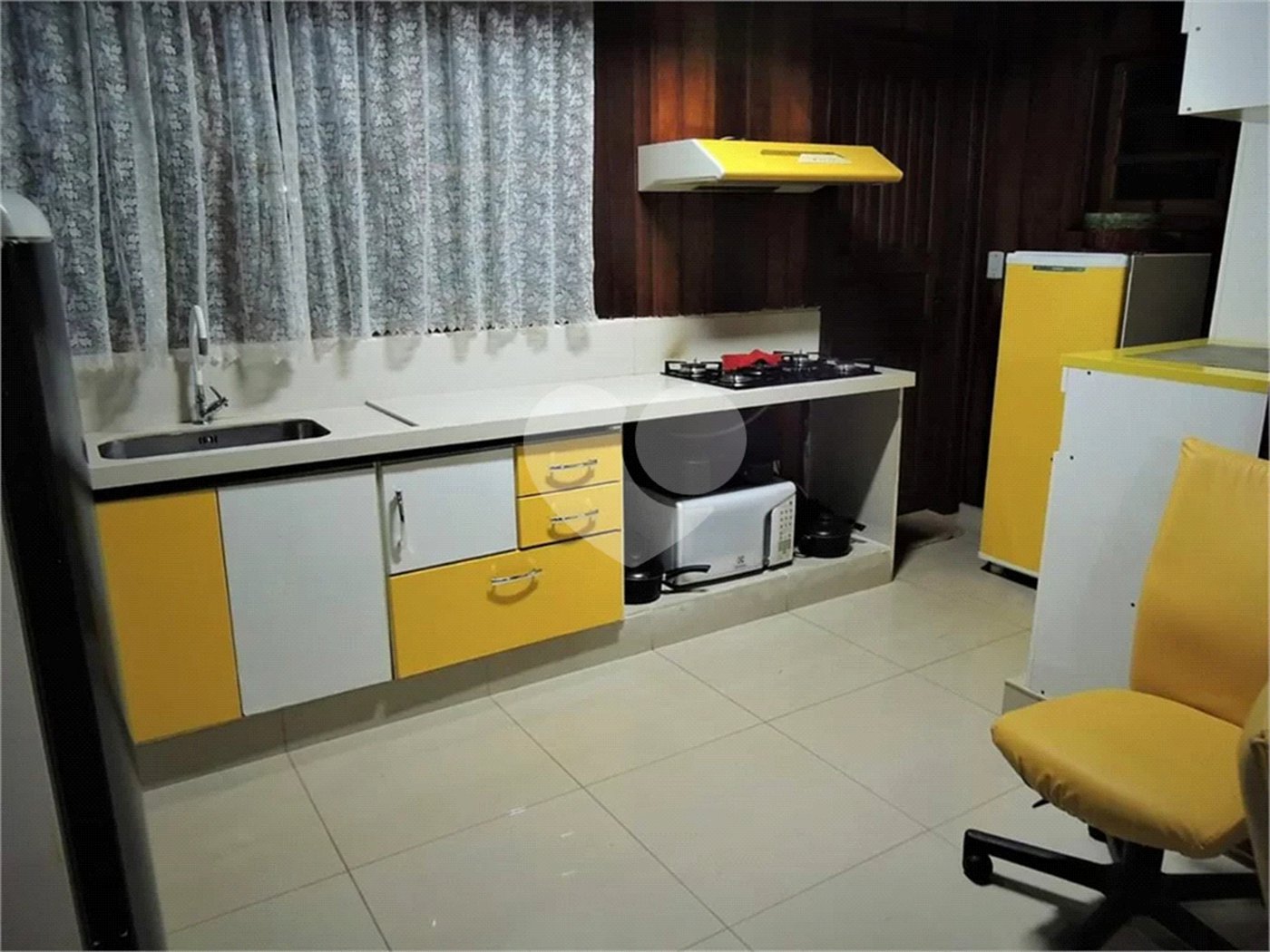 Casa à venda com 6 quartos, sendo 5 suítes,  no condomínio Cinco Lagos, Mairiporã - SP