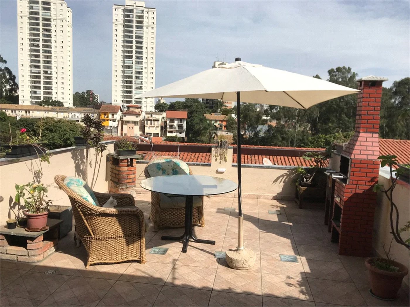 Sobrado à venda com 3 quartos, sendo 1 suíte, em Vila Suzana, São Paulo, SP