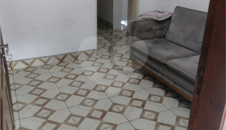 Casa à venda com 3 quartos, sendo 1 suíte, em Taba Marajoara, Suzano, SP