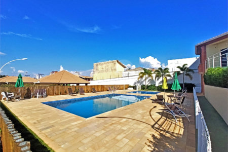Casa à venda com 3 quartos, sendo 2 suítes, no condomínio Residencial Maria Dulce, Indaiatuba - SP