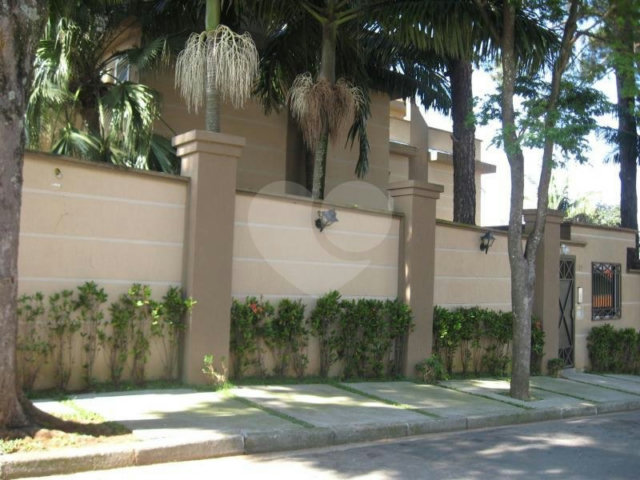 Casa à venda com 3 quartos, sendo 1 suíte,  no condomínio Algarve Residencial, São Paulo - SP
