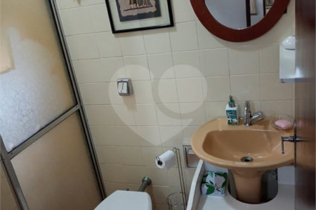 Casa à venda com 3 quartos, sendo 1 suíte, no condomínio Vale da Santa Fé, Vinhedo - SP