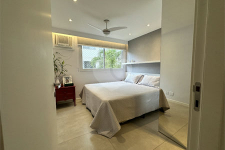 Apartamento à venda com 3 quartos, sendo 1 suíte,  em Recreio dos Bandeirantes, Rio de Janeiro, RJ