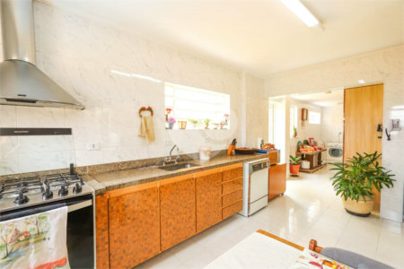 Casa à venda com 4 quartos, sendo 1 suíte, em Jardim Franca, São Paulo, SP