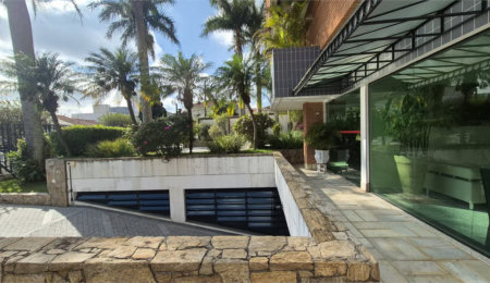 Apartamento à venda ou para alugar com 3 quartos, sendo 2 suítes,  em Vila Romana, São Paulo, SP
