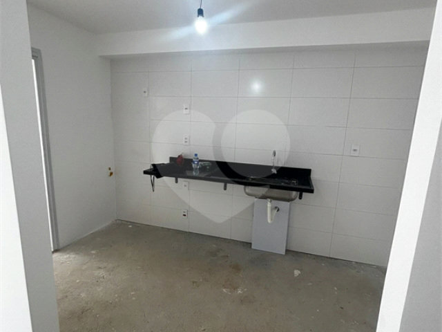 Apartamento à venda com 3 quartos, sendo 1 suíte,  em Vila Mariana, São Paulo, SP