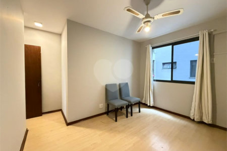 Apartamento à venda com 4 quartos, sendo 1 suíte,  em Tijuca, Rio de Janeiro, RJ