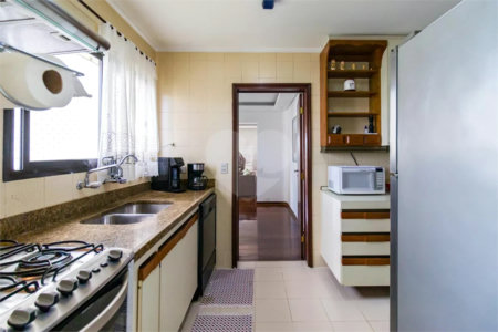 Apartamento à venda com 4 quartos, sendo 3 suítes, em Vila Andrade, São Paulo, SP