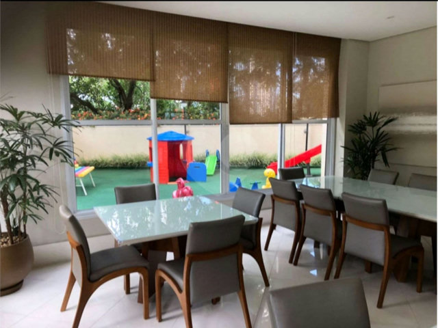 Apartamento para alugar com 2 quartos, sendo 1 suíte,  em Ibirapuera, São Paulo, SP