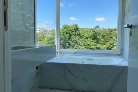 Casa à venda com 3 quartos, sendo 1 suíte,  no condomínio Monterey Ville, Mogi das Cruzes - SP