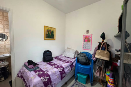 Apartamento com 2 dormitórios e suíte + dependência de serviço completa na Ponta da Praia – Localização privilegiada próximo à Praça Dino Bueno