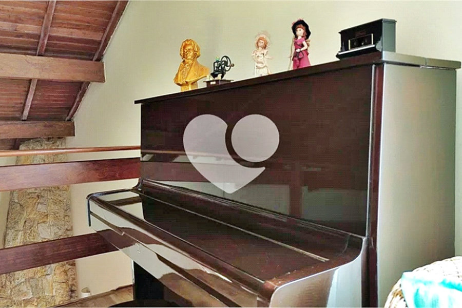 Casa à venda com 3 quartos no condomínio Alpes da Cantareira, Mairiporã - SP