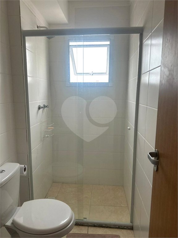 Apartamento à venda ou para alugar com 2 quartos, sendo 1 suíte,  em Guilhermina, Praia Grande, SP