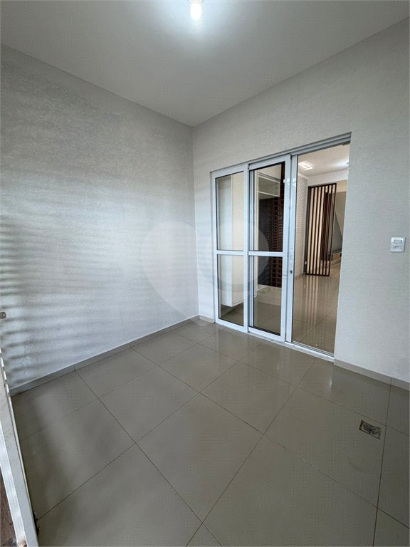 Sobrado à venda com 3 quartos, sendo 1 suíte,  em Jardim Maristela, Atibaia, SP
