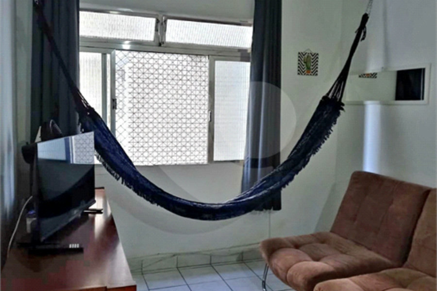 Apartamento à venda com 1 quarto em Itararé, São Vicente, SP