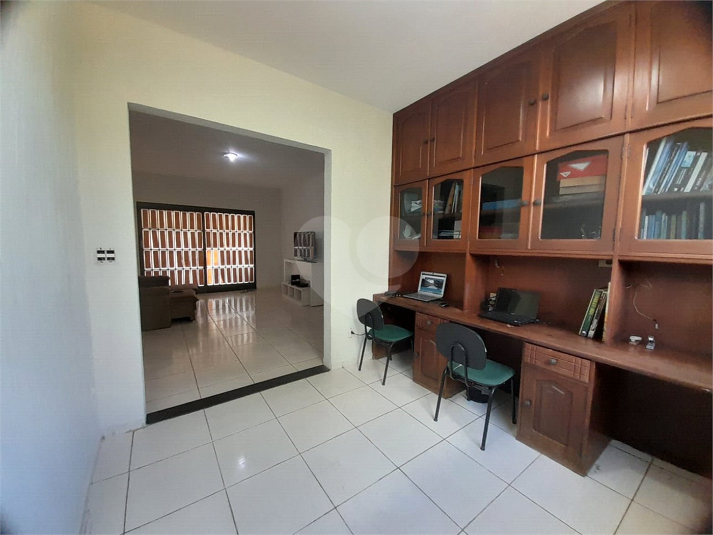 Casa de Alto Padrão à Venda e Locação no Parque Santa Mônica - São Carlos