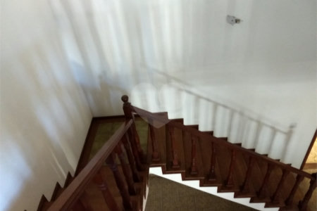Sobrado à venda com 5 quartos, sendo 1 suíte, em Vila Esperia Ou Giglio, Atibaia, SP
