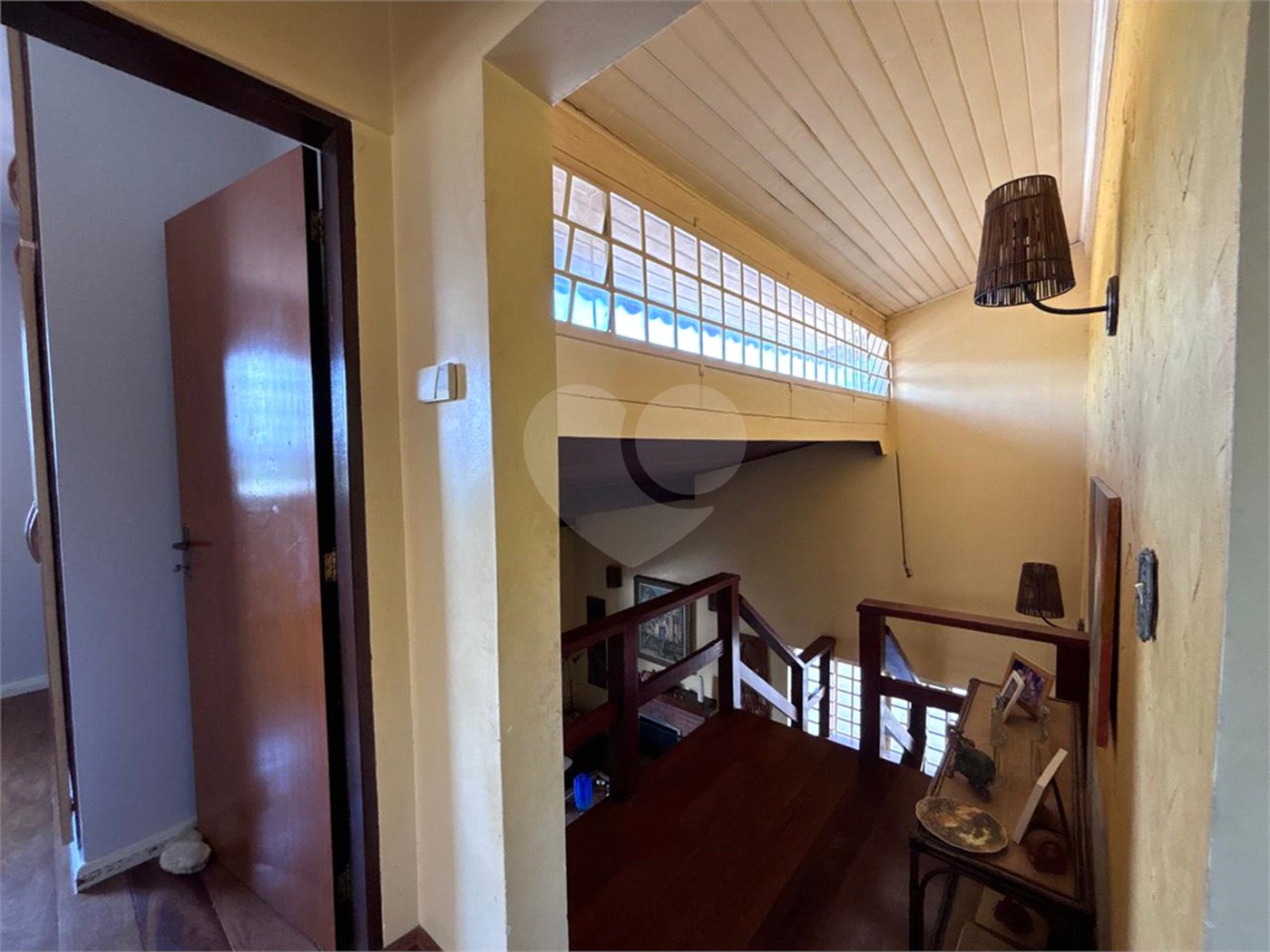 Casa à venda com 5 quartos, sendo 2 suítes,  em Jardim Maristela, Atibaia, SP