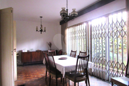 Casa à venda com 3 quartos em Moema, São Paulo, SP
